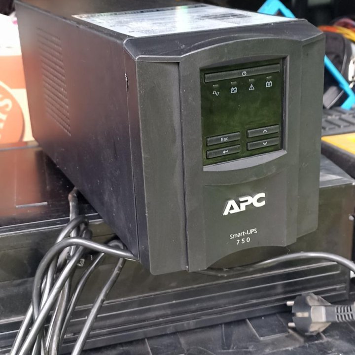 ИБП APC smart 750