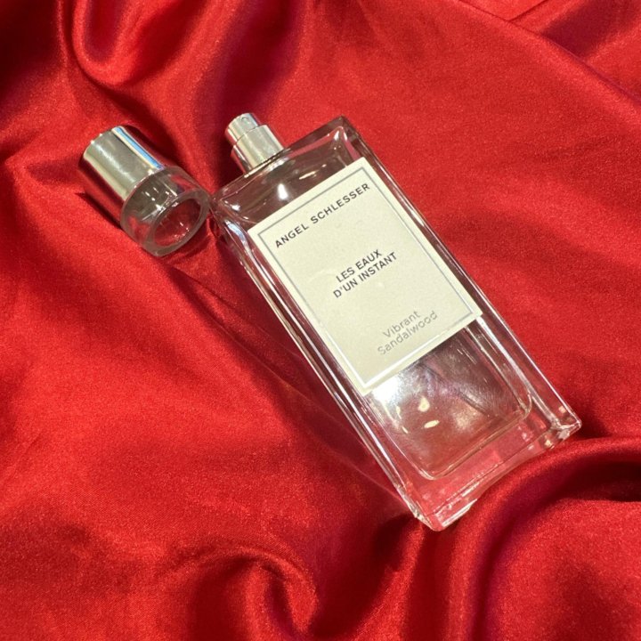 Angel Schlesser Vibrant sandalwood