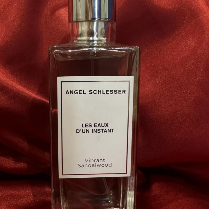 Angel Schlesser Vibrant sandalwood