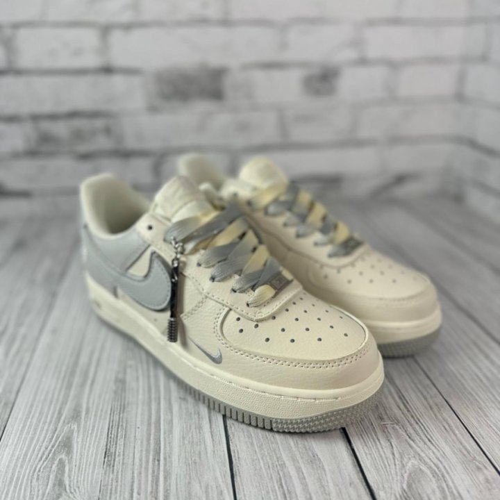 Кроссовки Nike Air Force