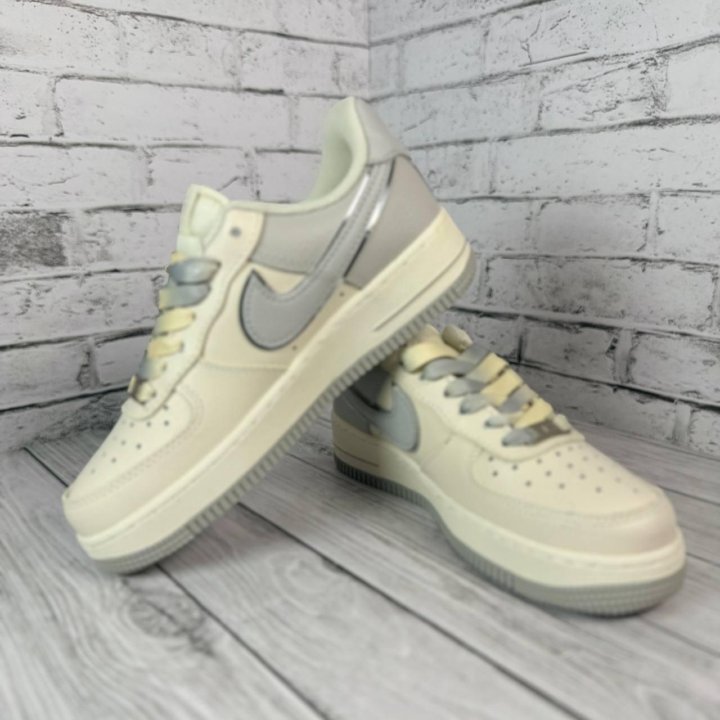 Кроссовки Nike Air Force