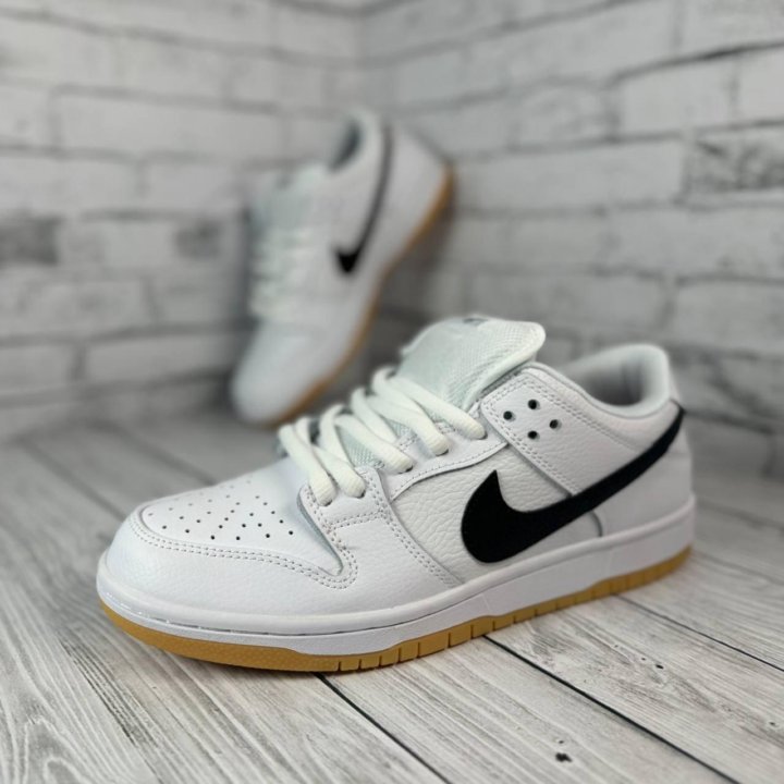 Кроссовки Nike SB Dunk