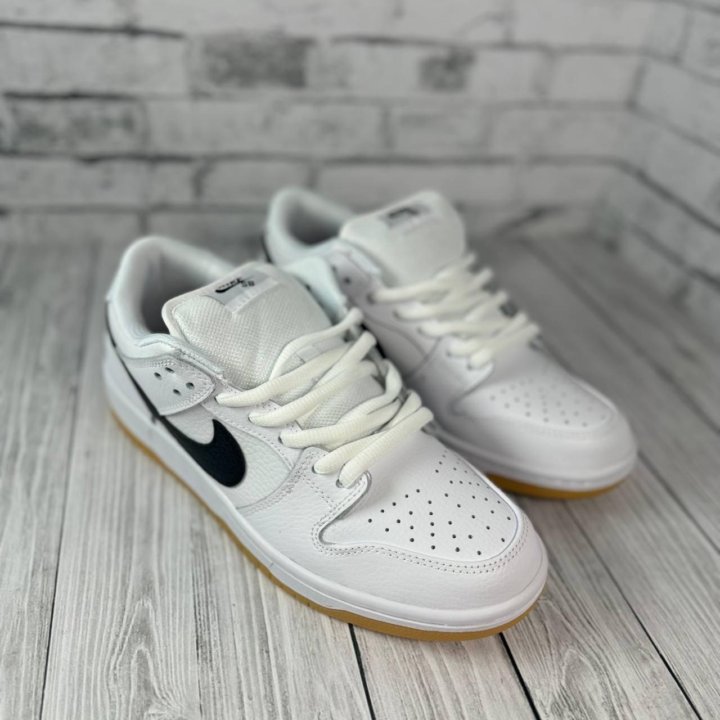 Кроссовки Nike SB Dunk