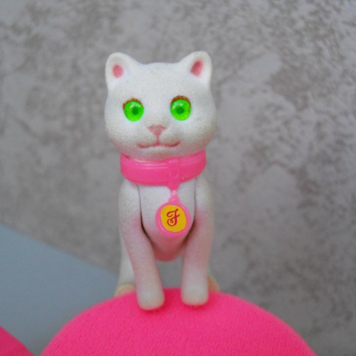 1982 Mattel Barbie Pet Kitten Fluff котенок