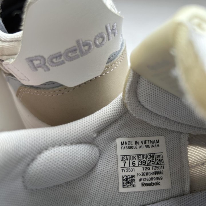 Кроссовки Reebok classic leather legacy