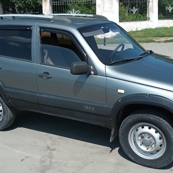 Chevrolet Niva, 2004