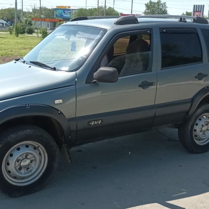 Chevrolet Niva, 2004