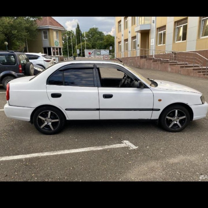 Hyundai Accent, 2008