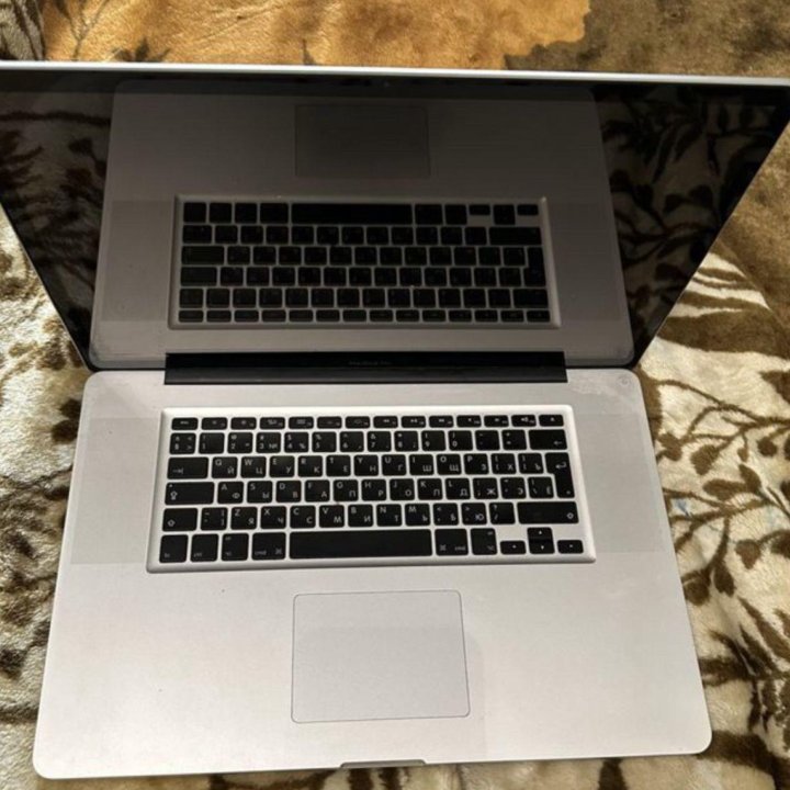 Apple MacBook Pro 17, 16gb озу, 512gb SSD, core I7