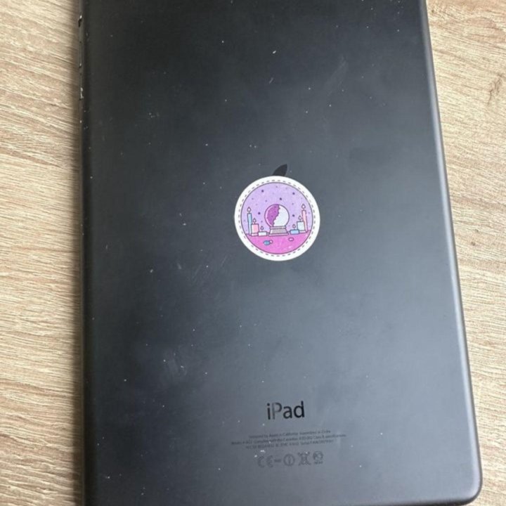 iPad mini 16gb wi-fi black отл состочние