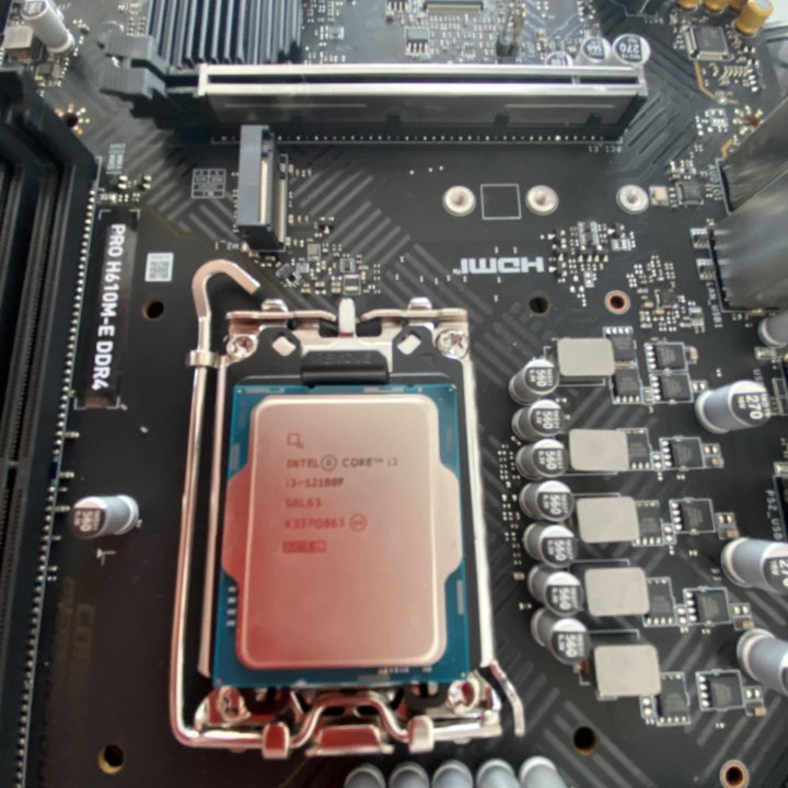 Процессор i3 12100f LGA 1700