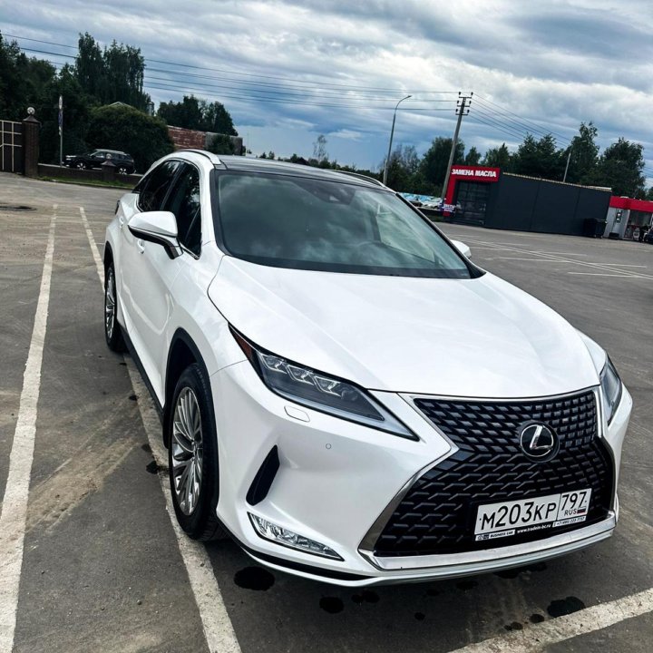 Lexus RX, 2021