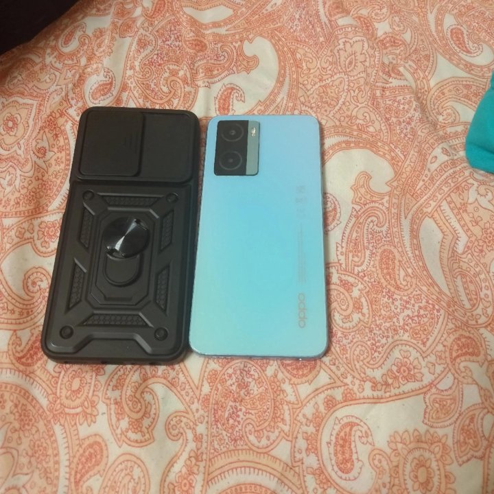 Продам телефон