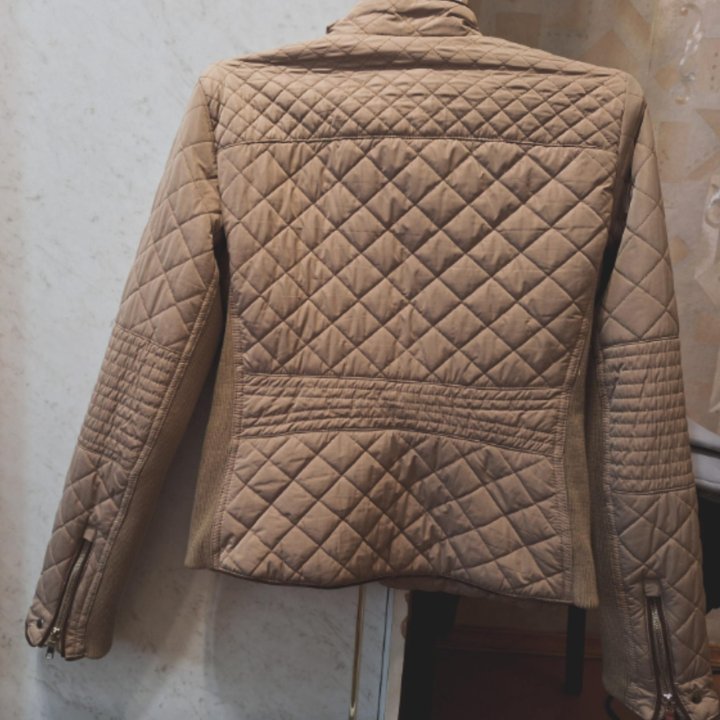 Женская куртка