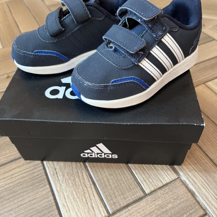 Кроссовки детские adidas