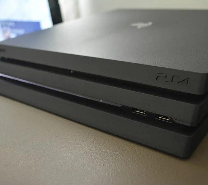 Ps 4 pro. Не включается.