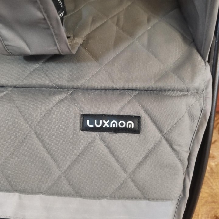 Коляска прогулочная Luxmom libra 730