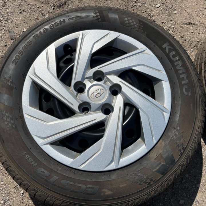 Оригинал Диски R16 Hyundai Creta 5x114.3 Колпаки