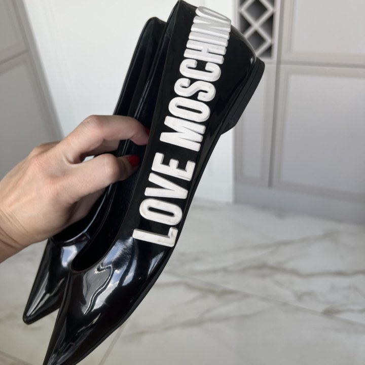 Балетки женские Love moschino 37