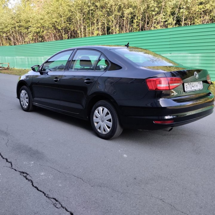 Volkswagen Jetta, 2015