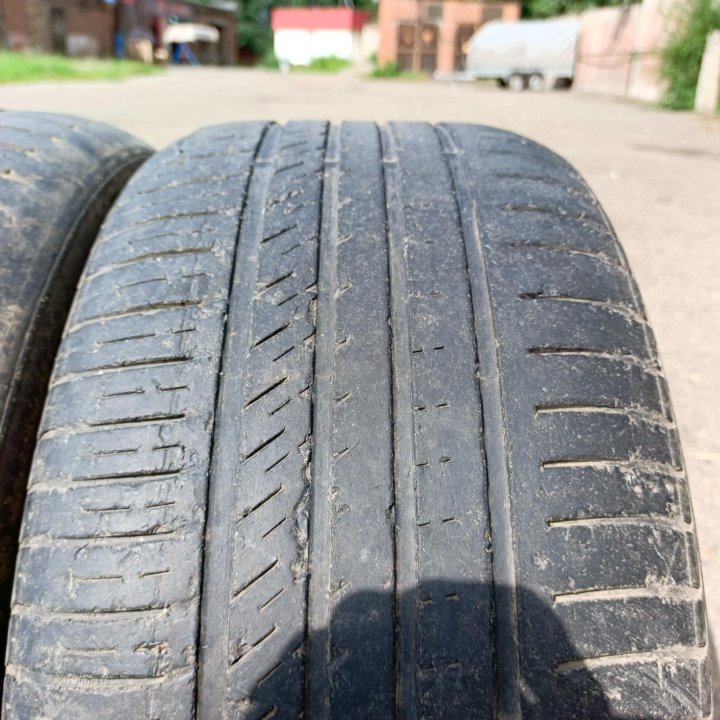 275/40 R20 Kinforest KF550