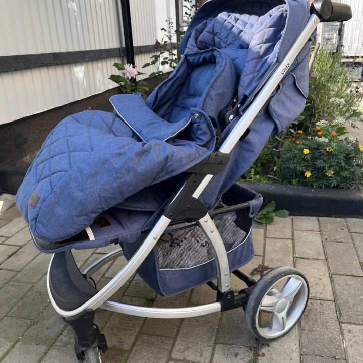 Коляска прогулочная Carrello vista