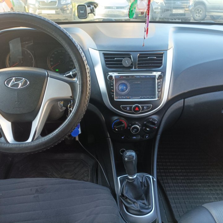 Hyundai Solaris, 2011