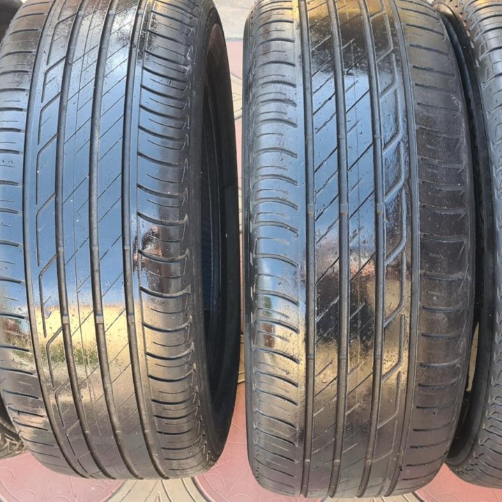 Bridgestone Turanza T001 225/55 R17