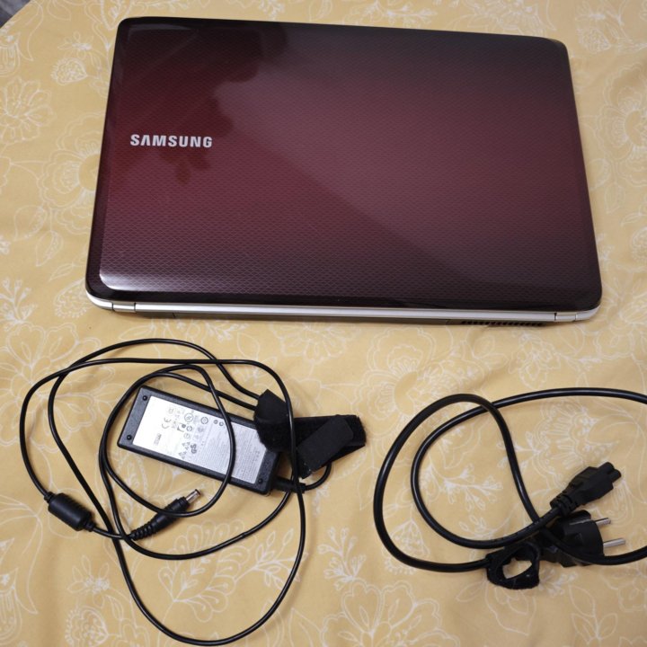 Ноутбук Samsung R530