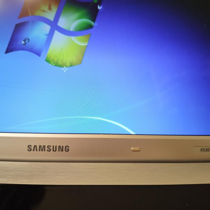 Ноутбук Samsung R530