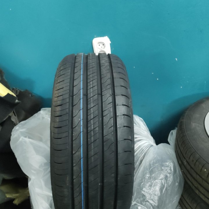 Goodyear Eagle Sport 2 225/45 R17