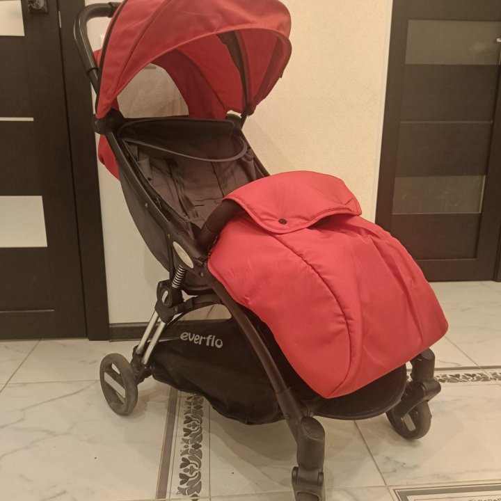 Прогулочная коляска Еverflo Uno e-300