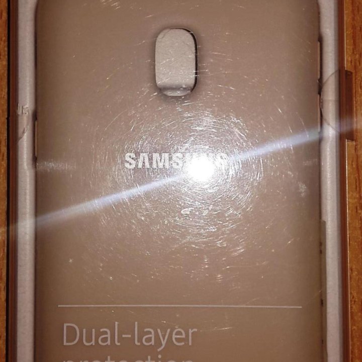 Чехлы для телефонов