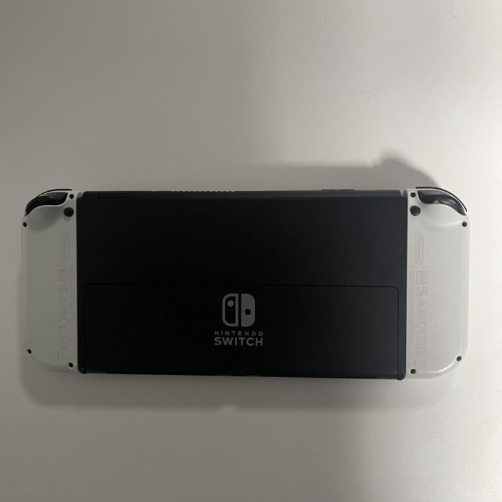 Nintendo switch oled+2 игры+защитный чехол