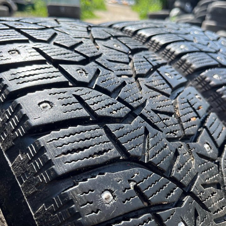 Зима Bridgestone 195/65 R15 Диски 4x100 D60.1