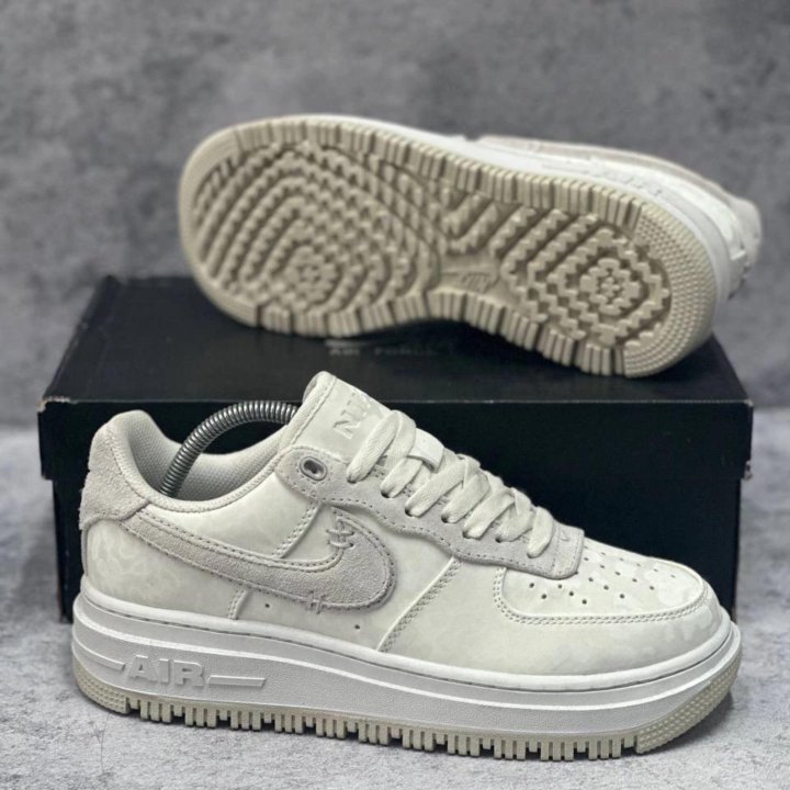 Кроссовки Nike Air Force 1 Low Luxe