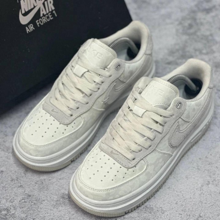 Кроссовки Nike Air Force 1 Low Luxe