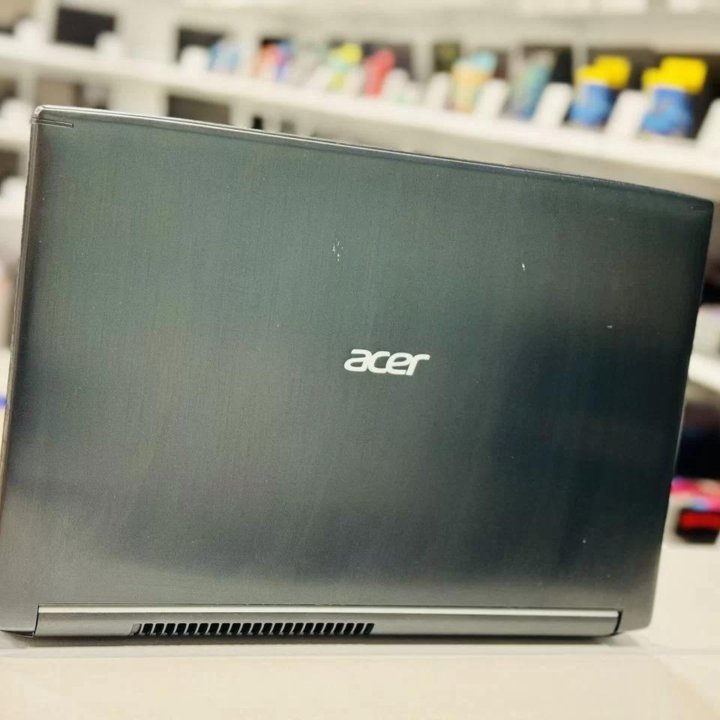 Acer 17.3 / i5-8300H / 8G / SSD+HDD / GTX 1050 4G