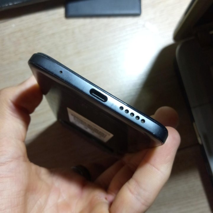 Телефон Poco m4 про