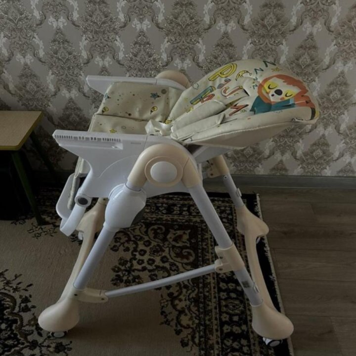 Стул для кормления