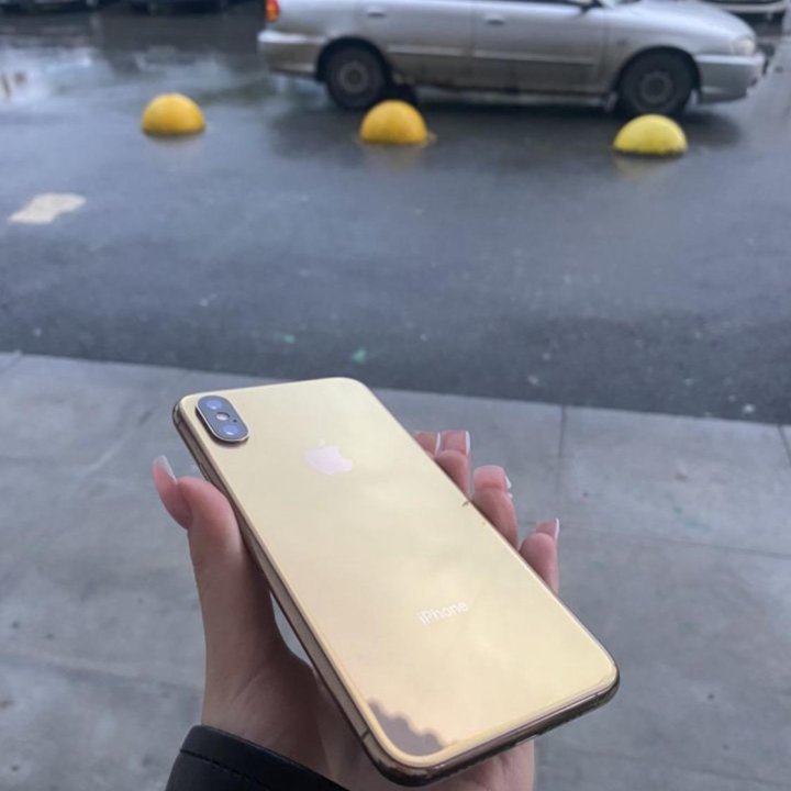 iPhone XS