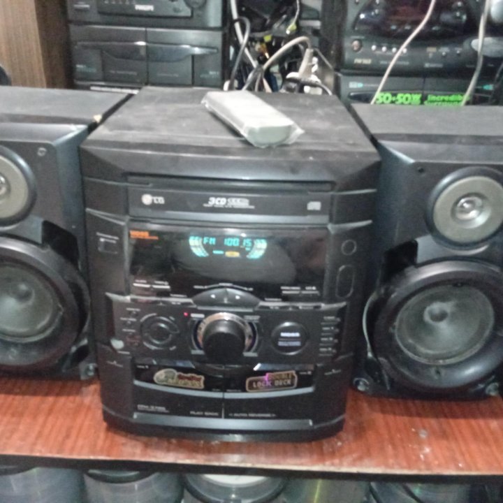 Муз Центр LG 2х100вт Блютуз FM-STEREO AUX пульт