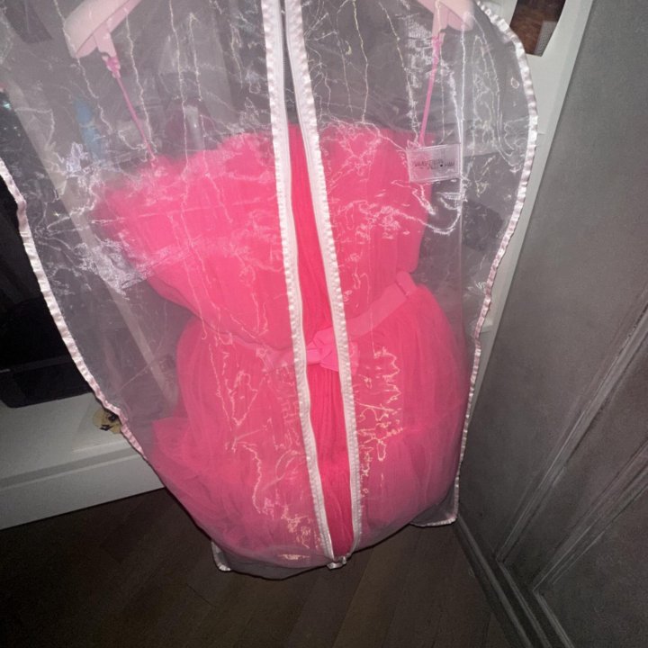 Платье вечернее