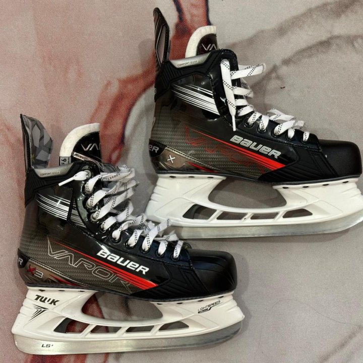 Коньки хоккейные Bauer Vapor X3, 9,5 EE