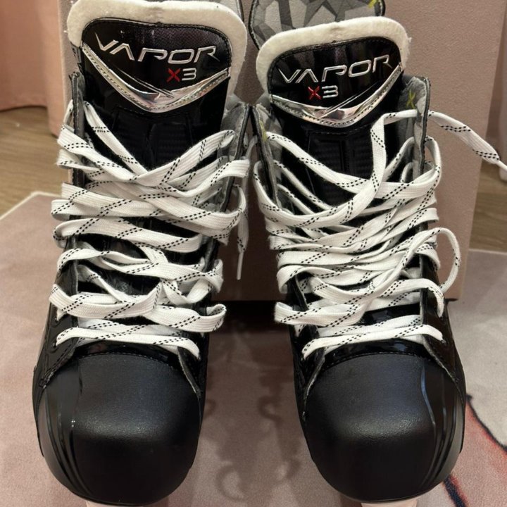 Коньки хоккейные Bauer Vapor X3, 9,5 EE