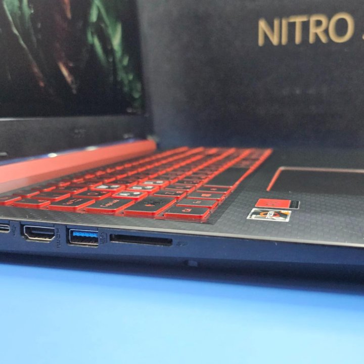 Ноутбук Acer Nitro Ryzen 5 2500u 12gb RX 560X 4gb