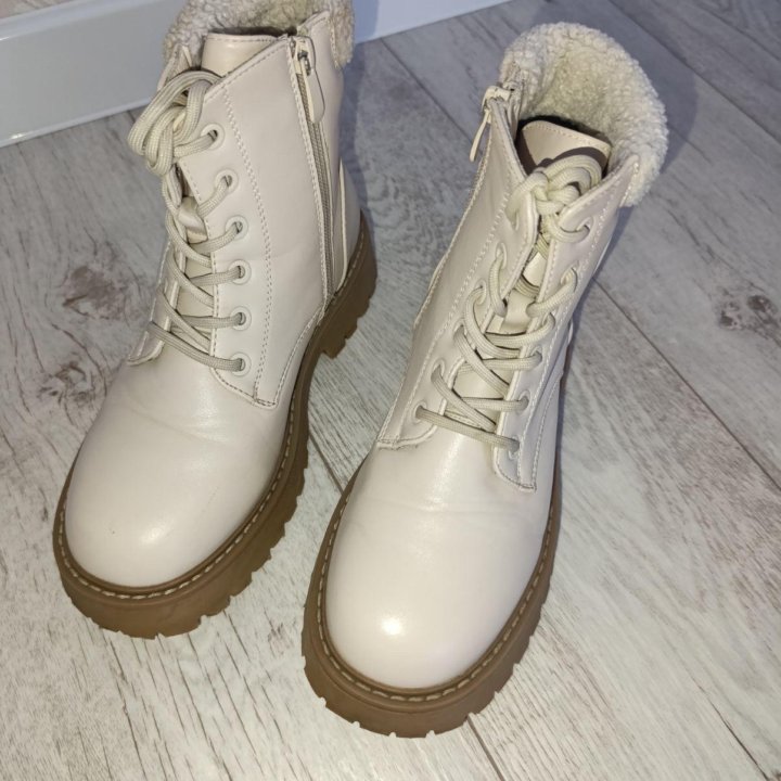 Продам сапоги на девочку