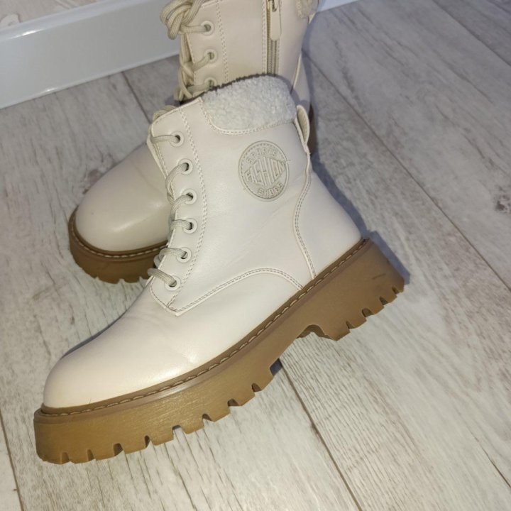 Продам сапоги на девочку