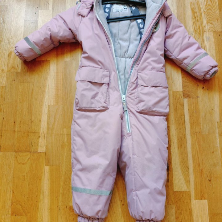 Зимний комбинезон для девочки