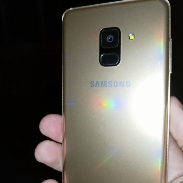 Samsung galaxy A8 2018 4+32